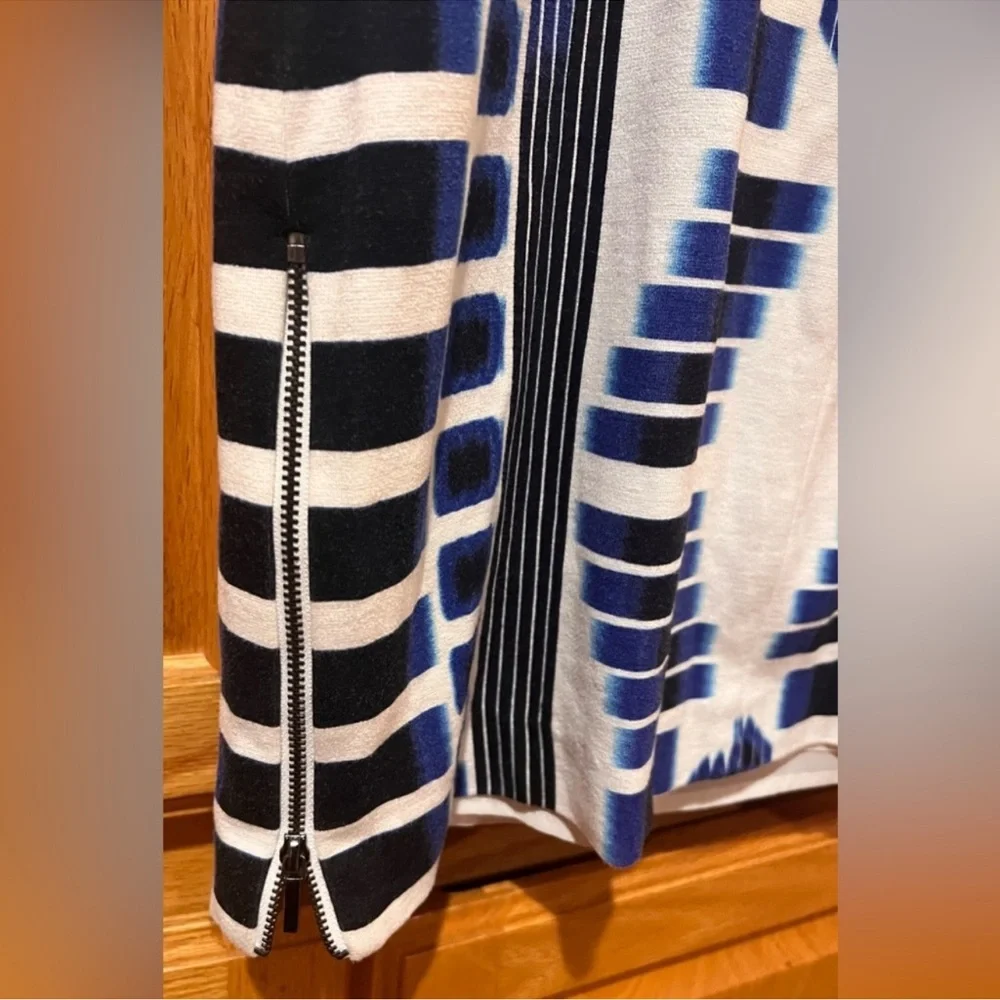 Trina Turk Kiara Geometric Mini Shift Dress‎ in Midnight Blue & White Size 2 - Picture 13 of 14